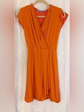 Antonio Melani Orange Wrap Style Dress Size 0 | Ruched Waist V-Neck Fit & Flare🍊